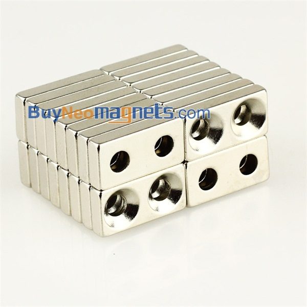 10st 20 mm x 10 mm x 4 mm med 2 Hål 4mm N35 Stark Block Rare Earth neodymmagneter