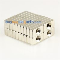 10と20ミリメートルX 10ミリメートルX 5mm厚個 2 穴5ミリメートルN35強力なブロックレアアースネオジムマグネット皿