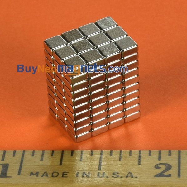 200piezas de 3 mm x 3 mm x 2 mm de espesor pequeño bloque Cuboide imanes de tierras raras de neodimio N50