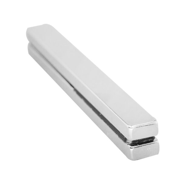 100Magnete a blocco al neodimio spesso mm x 10 mm x 5 mm N52 Magneti rettangolari lunghi super resistenti per terre rare Vendita (2 Pacchetto) - Immagine 3