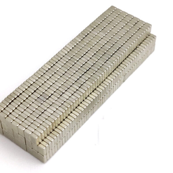 3mm x 2mm x 1mm 厚さのネオジムブロック磁石 N35 強力な小型レアアース長方形磁石小型磁気ブロックホームデポ