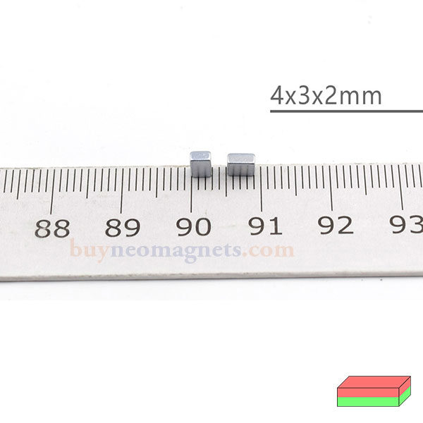 4parallelepipedi magnetici x3x2mm