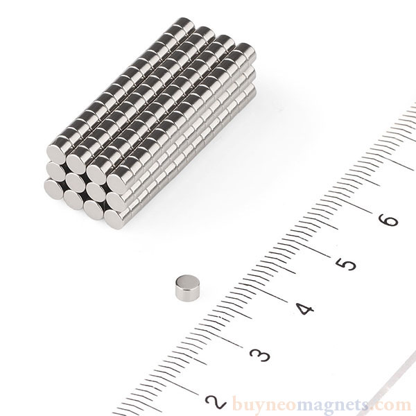 Aimant néodyme N52 - Disque magnétique ultra plat - Diamètre 20 mm - Aimants  en néodyme ronds D 20 x 2 mm argenté[507] - Cdiscount Maison