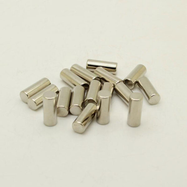 8mm x 20 mm diametralt magnetiserad skivmagnet neodymstång magneter n35 8x20mm diametriska sällsynta jordmagneter