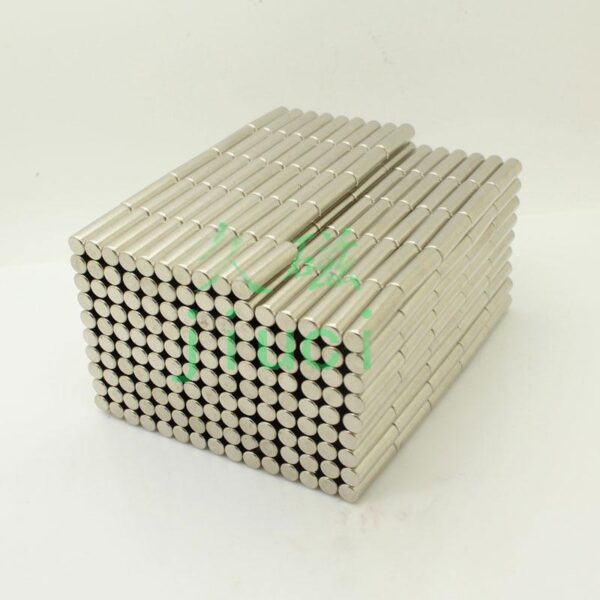 5mm diameter x 18 mm dik Neodymium-cilindermagneten N35 Sterke 5x18 mm zeldzame aardestaafmagneet voor ambachten