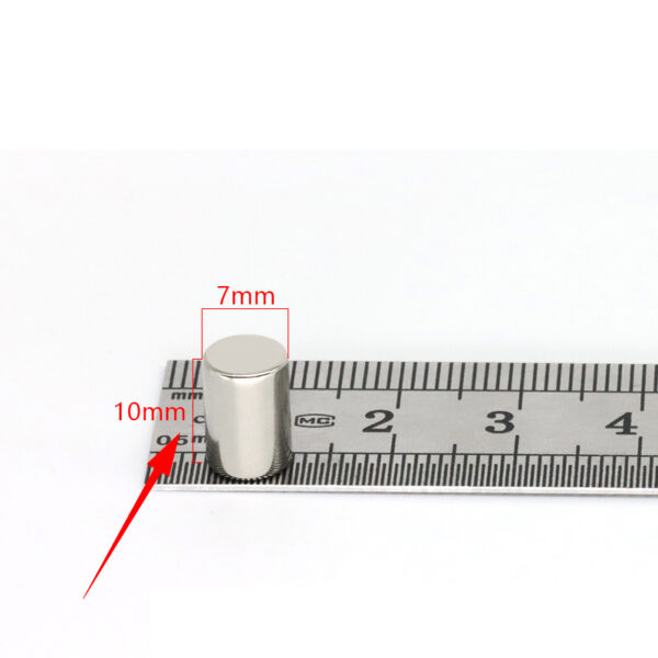 7mm dia x 10 mm aimants de cylindre de néodyme d'épaisseur N45 Strong 7x10mm Rare Earth Tod Magnet pour l'artisanat